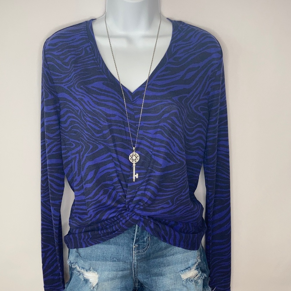 David Lerner Women’s V-Neck Knotted Top